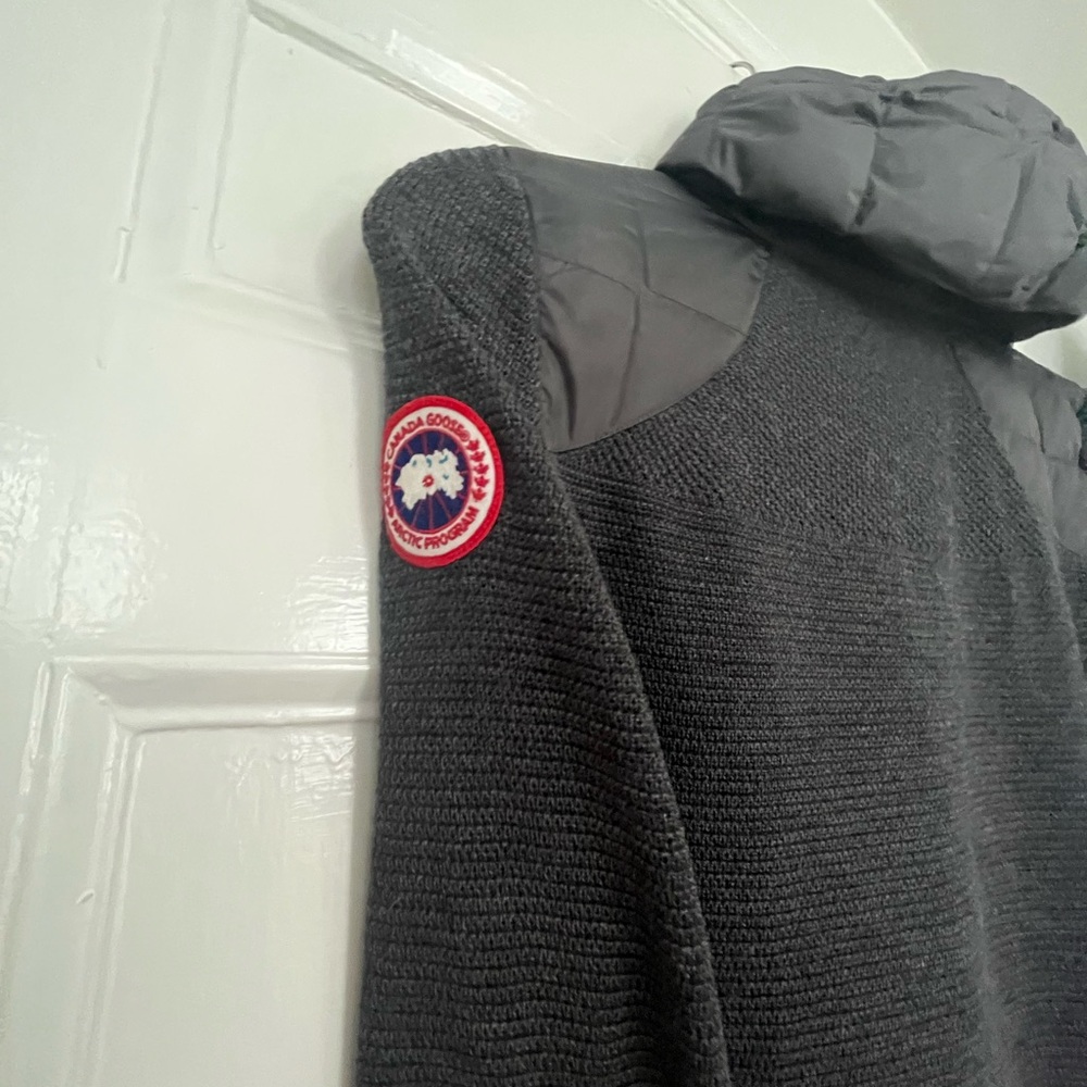Hybridge Canada Goose Knit Jacket - Medium - Black